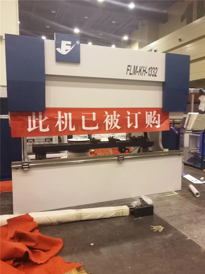 ��܈���ۏ�?r��n)C(j��)